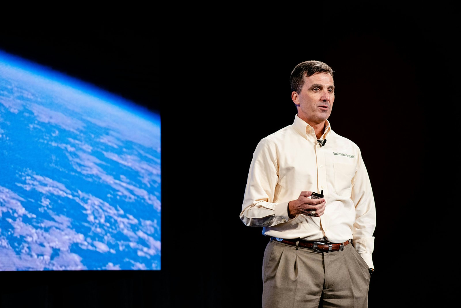 Former NASA flight director Paul Hill giving a keynote talk at Dash 2018 Former NASA flight director Paul Hill giving a keynote talk at Dash 2018