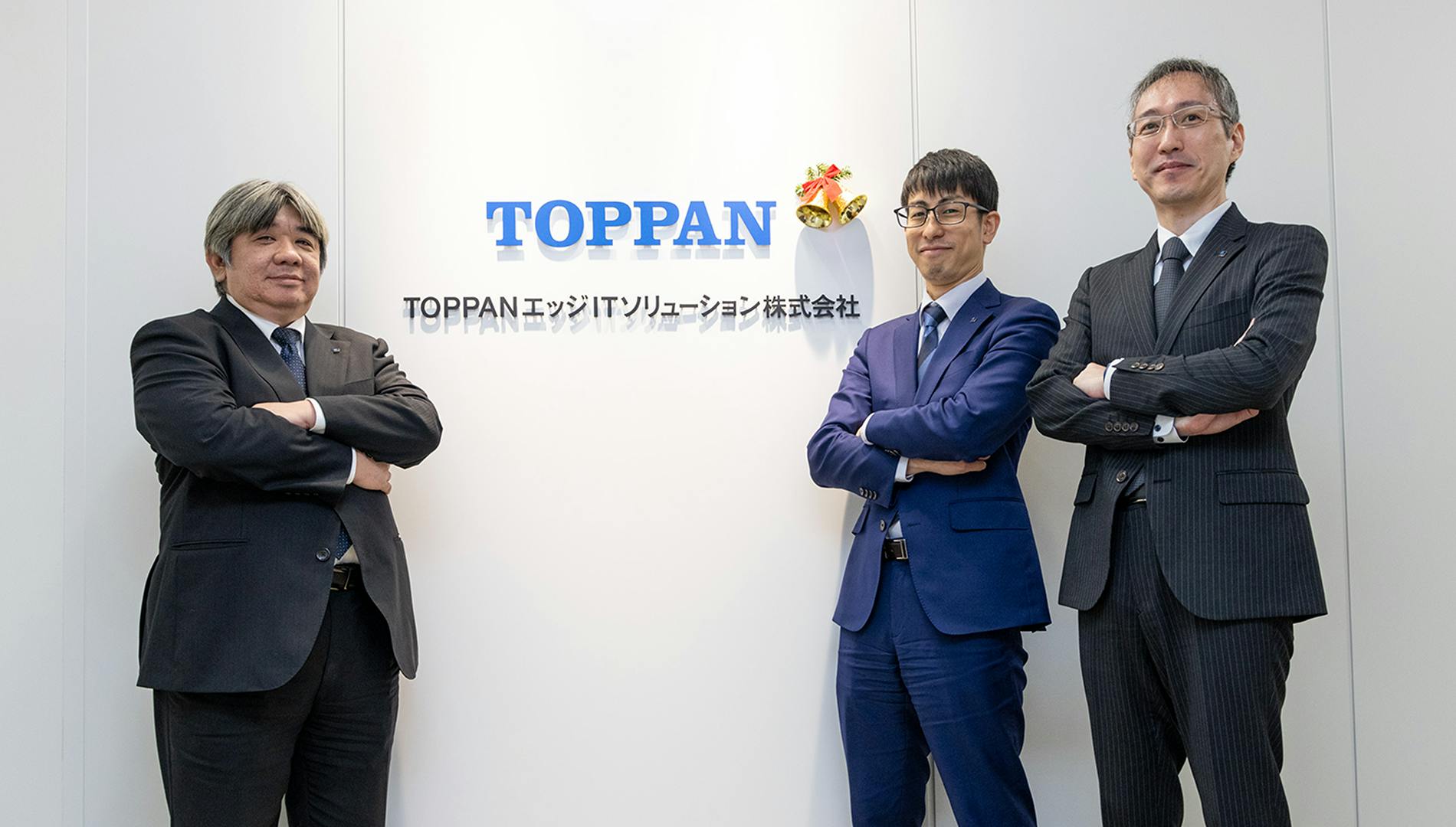 写真左側 : 猪股 久紀 氏、真ん中 : 福芳 寛 氏、右側 : 石井 一成 氏